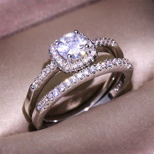 Silver/ Gold/ Rose Gold Elegant Diamond Engagement and Wedding Ring Set  β A Timeless Symbol of Love
