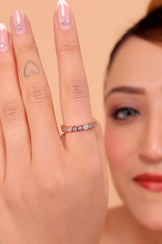 Elegant Hexagon Diamond Ring – Timeless Beauty & Sparkle