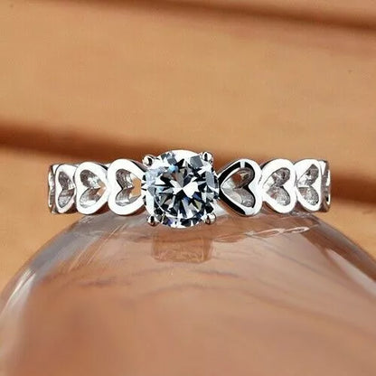 Silver/ Gold/ Rose Gold Romantic Heart-Designed CZ Diamond Ring – Elegant Silver Love Band for Women