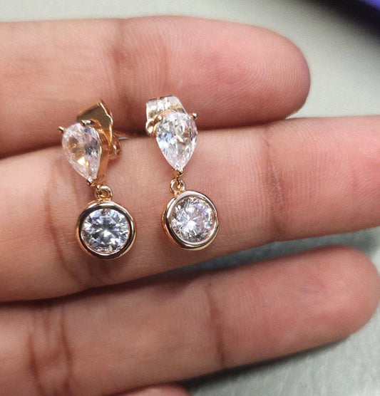 Silver/ Gold/ Rose Gold Elegant Gold and Diamond Drop Earrings – Timeless Beauty &amp; Luxury