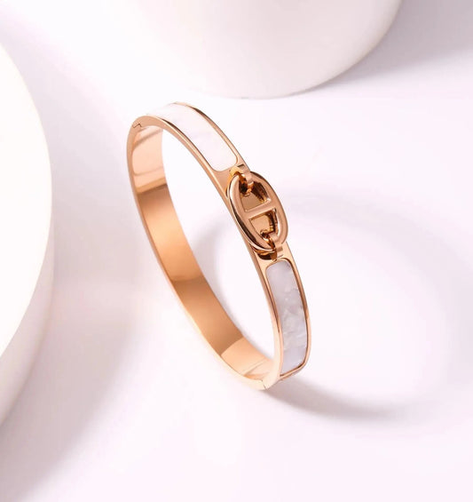 Silver/ Gold / Rose gold Embrace Modern Style with the Bangle Bracelet – A Sleek & Chic Statement Piece