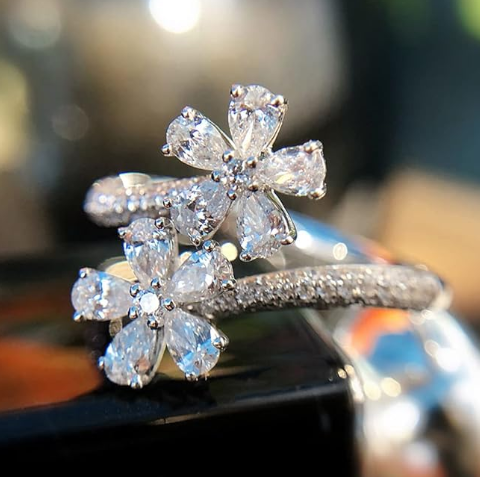 Silver/ Gold/ Rose gold Exquisite Silver Floral Ring with Sparkling Petal-Shaped Gemstones – A Dazzling Symbol of Elegance and Grace